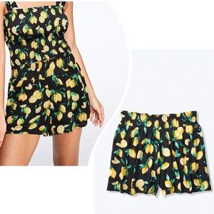 Victoria’s Secret PINK Lemon Smocked Short
